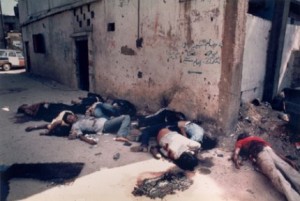 Sekitar 3.500-8.000 orang meninggal pada pembantaian Kamp Pengungsi Sabra-Shatila pada 16-18 September 1982 yang dipimpin Ariel Sharon. Foto: Wikipedia